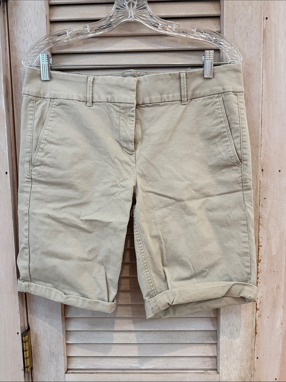 LOFT Women's Khaki Roll-Cuff Chino Bermuda Shorts 10P